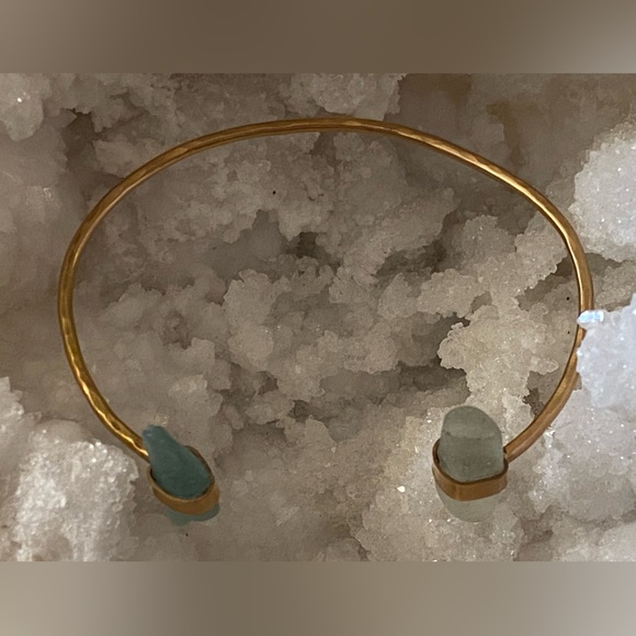 Double Terminal Seaglass Cuff - Picture 4 of 6